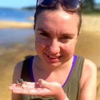 Lenore Reid's Instagram, Twitter & Facebook