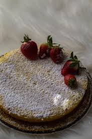 La torta margherita è un dolce a base di uova, farina e zucchero aromatizzato con vaniglia e limone. Torta Margherita Senza Glutine Con Fecola Di Patate A Thai Pianist