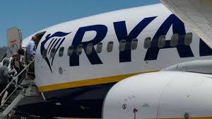 Последние твиты от ryanair (@ryanair). Corona Krise Schlagt Durch Ryanair Holt Sich Frisches Geld Von Anlegern