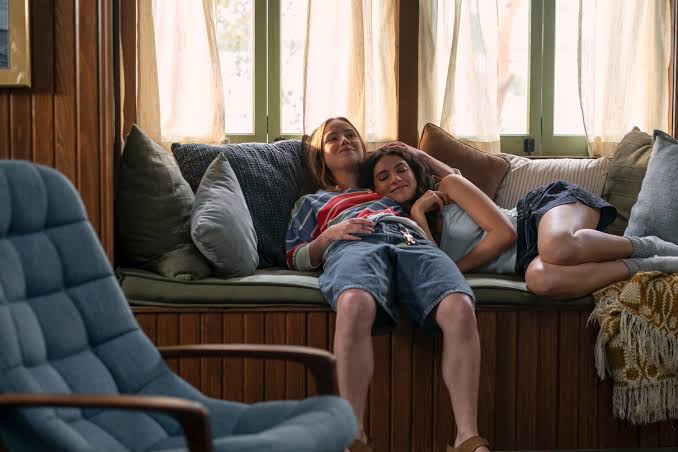 The Last Sunrise' Trailer: Maia Reficco, Fernando Lindez Star in Romance