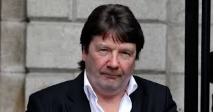 Two grown men 'let themselves down badly' in scuffle