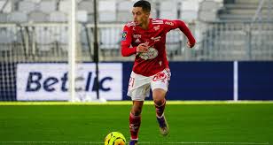 Il sera également possible de regarder le match, en streaming, sur internet que ce soit sur tablette, sur ordinateur ou. Brest Rennes Sur Quelle Chaine Tv Suivre Le Match Streaming