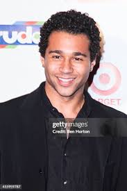 25 Photos & High Res Pictures