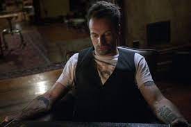 Jonny lee miller, star of the hit cbs television series elementary, joined us for a video chat in which he talked about playing a contemporary version of legendary detective sherlock holmes. Johnny Lee Miller Biography Photo Age Height Personal Life News Filmography 2021