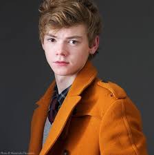 Thomas Brodie Sangster, thomas sangster HD phone wallpaper