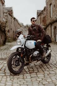 Epingle Par J Defer Sur Moto Motos Bmw Casque Moto Urban