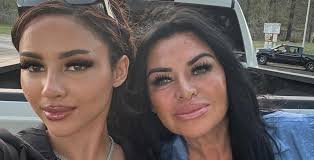 I think Bobby and Steve Lengden might be in love ♥️♥️♥️