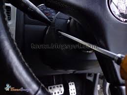 Pembuka pintu kereta perodua viva yang ditanggalkan untuk dibaiki. Tacra S Diy Garage Perodua Viva Key Ring Light