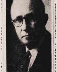 Are you a history buff?? Ever wonder where the name "Kingan Gardens" came  from? Well, a man named Samuel Latta Kingan! He lived and practiced law in  Arizona from 1894-1943. He also