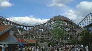 Lisebergs maskottchen ist seit 1983 ein grünes kaninchen. Der Vergnugungspark Liseberg In Goteborg Schwedentipps Se