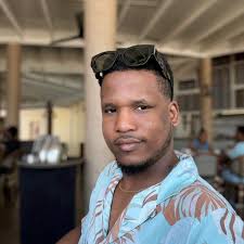 Haitian rapper MechansT took out two songs, including one that features a  verse initially said to be by Kendrick Lamar, from his latest album after  learning that the tracks may have been