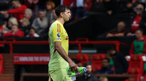 Dibu Martínez FORA do Aston Villa? Gigante Europeu FAZ OFERTA! - Imagen principal del artículo