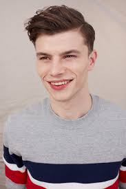 Yes, you can have shorter hair without it being pouffy! How To Style Short Hair For Men In A Few Easy Steps