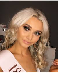Makeup for this little diamond recently for her 18th birthday..Sophie  Lawlor a stunner inside and out ..LOVED doing your makeup xxx