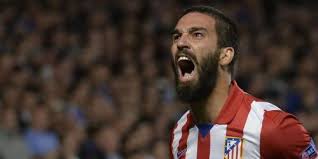 İşadamı babası önder fırat'ın ilişkiye karşı çıkmasından dolayı arda turan ile madrid'de buluşmayı tercih eden fırat, 13 eylül'de i̇spanya'ya uçan milli futbolcudan hemen bir gün sonra. Who Is Arda Turan Dating Arda Turan Girlfriend Wife