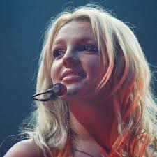 Why Drag Artists Are Bashing Melissa McCarthy's Ursula Makeup