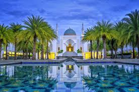 Masjid al muhajirin, masai, jakarta, indonesia. Al Bukhari Mosque On Blue Hour Masjid Beautiful Mosques Mosque