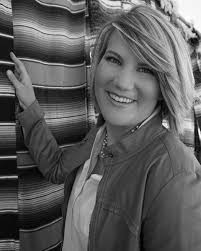 Who We Are — The Pink Librarian