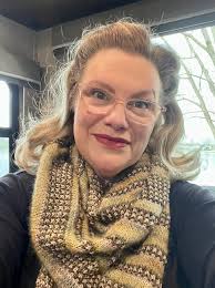 She's done!!!!! And I love her!!!!!! Finally finished the Annie's Moroccan  Afghan. I absolutely loved this kit so much. I was a true beginner  crocheter when I started and here I am