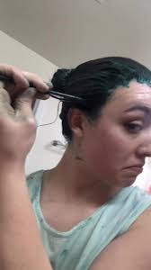 Bad quarantine decisions part 2 #coronavirus #socialdistancing  #hairtutorial #dyinghair #fyp #foryoupage #foryou #dyingmyhair  #greenhairddontcare