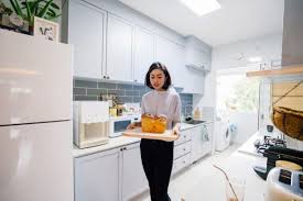 Dapur sendiri adalah sebuah ruangan yang keberadaannya cukup vital dalam sebuah rumah. 5 Inspirasi Desain Kitchen Set Buat Rumah Minimalis Impian