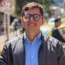 Karla Perdomo's Instagram, Twitter & Facebook