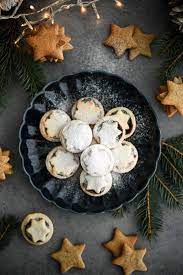 Scopri ricette, idee per la casa, consigli di stile e altre idee da provare. Christmas Poppy And Walnut Pies Foodphotography Vianocne Makove A Orechove Kosicky Seasonal Food Walnut Pie Recipes