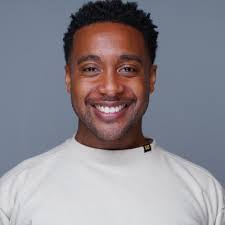 Stephanie Tuck's Instagram, Twitter & Facebook