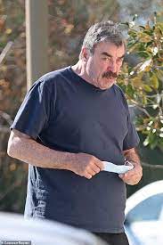 Tom Selleck's health update confirms the Sad truth.The latest pictures of  the great actor have fans on edge. Sending prayers 🙏 Check the 1st  comments👇🏻