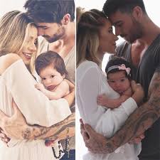 Adriana sant'anna e rodrigão são mesmos pais babões e tiveram maior cuidado e preparação para chegada do primeiro filho. Rodrigao E Adriana Sant Anna Mostram Rostinho De Linda Em Cliques Ineditos Quem Quem News