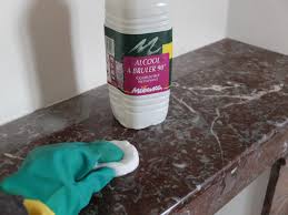 Un chantier de rénovation expliqué pas à pas avec les conseils devant la difficulté de raccorder le manteau avec le foyer, il a été décidé de commencer la restauration par la pose du manteau en marbre, suivie des. Avant Apres Repeindre Une Cheminee Madame Decore