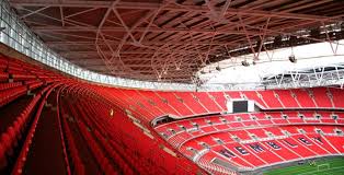 Even though the first stadium was demolished in 2003, the current there is a retractable roof on top of the ground and the famous wembley arch. Designing Retractable Stadium Roofs Aurecon
