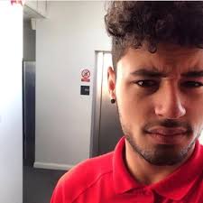 Laura Snape (@Laura_Severus)