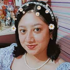 Lorena Harmon's Instagram, Twitter & Facebook