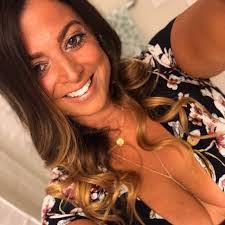 Valerie Quesada's Instagram, Twitter & Facebook