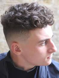 Haircuts For Short Hair Men That Really Are Gorgeous Haircutsforshorthairmen Curly Hair Styles Curly Hair Men Haircuts For Curly Hair
