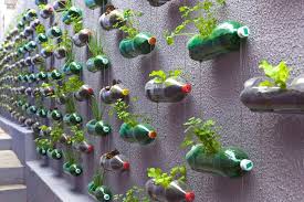 Creative gardening ideas for plants, flowers, vegetables, lawns & herbs. Creative Decorations With Recycled Items To Turn Your Backyard Into Art