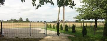 Doppelstabmattenzaun Ds 200 Online Kaufen Bei Zaun24 Schauen Sie Doch Mal Vorbei Zaun24 Der Online Shop Fur Hochwert Einfahrtstor Gartentore Einfahrt Tor