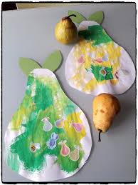 Poire En Peinture Activite Manuelle Fruits Et Legumes Creations D Automne Decoration Automne Maternelle