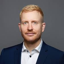 Empowering Citizens: Media Literacy & Democracy 📰🗳️