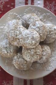 Looking for easy christmas dessert recipes? These Traditional Snowballs Russian Tea Cakes Are The Real Deal Melt In Your Mouth And Wonderfully Light Russian Tea Cake Tea Cakes Homemade Recipes Dessert