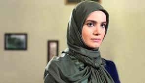 محاصره متین ستوده توسط بادیگاردهایش در یک مراسم!