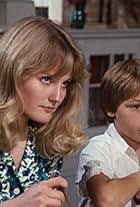 Leslie Winston's Instagram, Twitter & Facebook