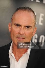 Mark Derwin's Instagram, Twitter & Facebook