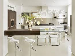 Modern Kitchen In Apartment Rusia Ic Tasarim Mutfak Cagdas Mutfak Modern Mutfaklar