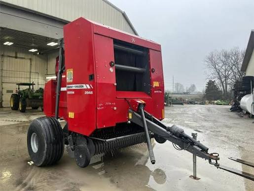 Massey Ferguson 2946 Baler