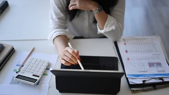 How an Accountant Can Help Your Small Business Thrive