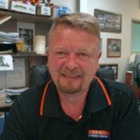 Ian Messer's Instagram, Twitter & Facebook