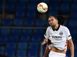 De nederlandse aanvaller bereikte een overeenkomst met belgisch kampioen club brugge in december 2020. Eintracht Frankfurt Sturmer Bas Dost Verlasst Sge Eintracht