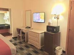 Red Carpet Inn Great Lakes In Chicago Hotel Rates Reviews On Orbitz
